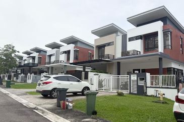 The Canal Garden South, Horizon Hills