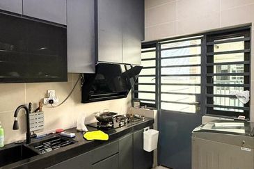 The Canal Garden South, Horizon Hills