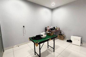 The Canal Garden South, Horizon Hills