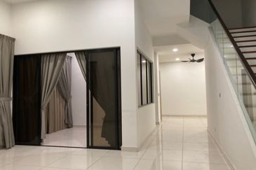 The Canal Garden South, Horizon Hills