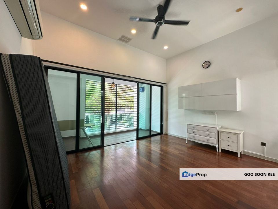 Good Deal 2 Storey Superlink Terrace at East Ledang for Sales , Johor, Nusajaya