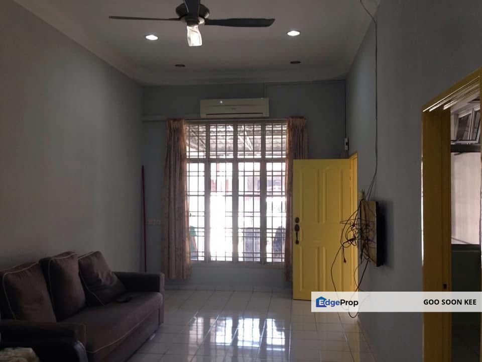 Good Deal Single Storey House Taman Mutiara Rini for Sales , Johor, Skudai
