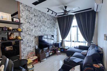 D'Summit Residences @ Kempas Utama