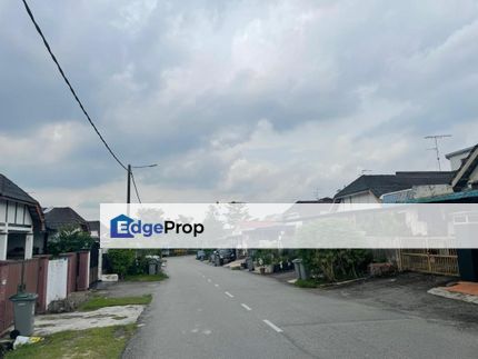 Single Storey House at Taman Universiti For Sale, Johor, Skudai