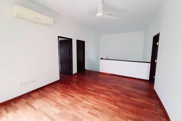 2.5 Storey Semi-D House at Horizon Hills For Sale