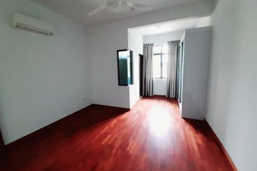 2.5 Storey Semi-D House at Horizon Hills For Sale