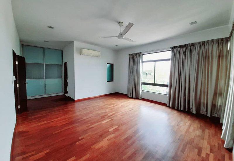 2.5 Storey Semi-D House at Horizon Hills For Sale