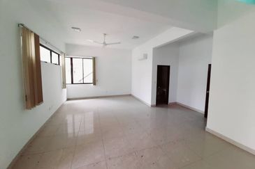 2.5 Storey Semi-D House at Horizon Hills For Sale