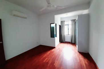 2.5 Storey Semi-D House at Horizon Hills For Sale