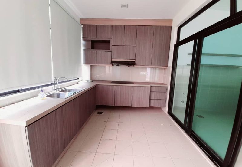 2.5 Storey Semi-D House at Horizon Hills For Sale