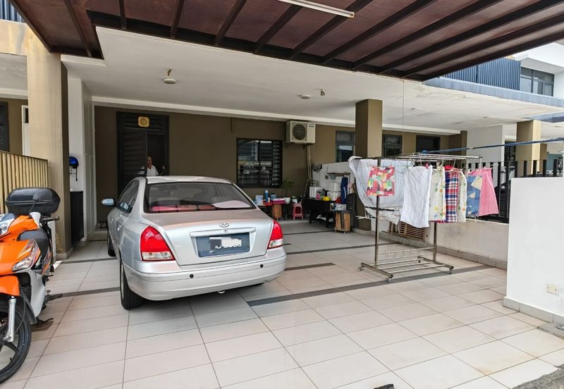 2-Storey Terrace House in Horizon Hills For Sale