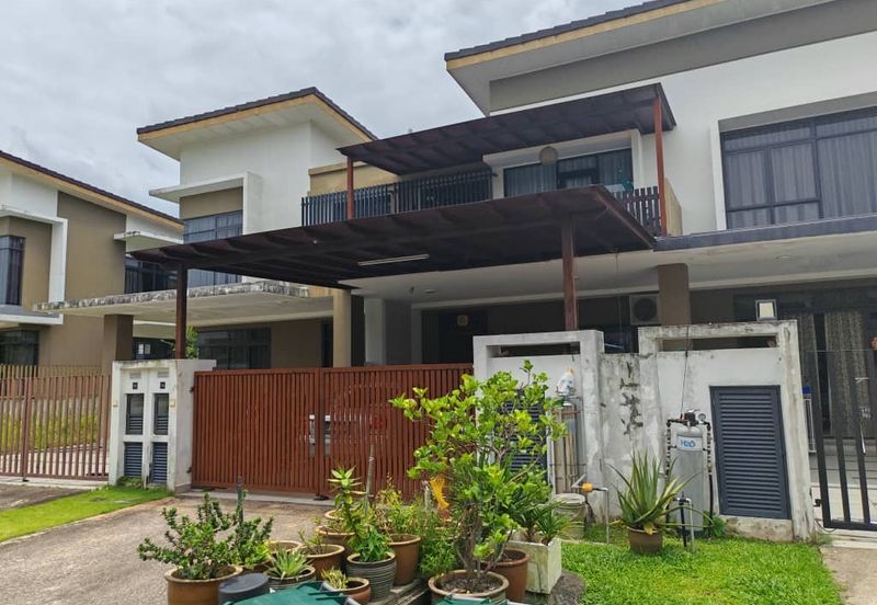 2-Storey Terrace House in Horizon Hills For Sale