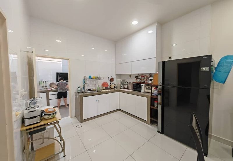 2-Storey Terrace House in Horizon Hills For Sale