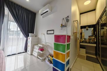 2-Storey Terrace House in Horizon Hills For Sale