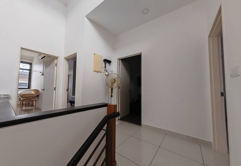 2-Storey Terrace House in Horizon Hills For Sale