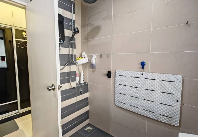 2-Storey Terrace House in Horizon Hills For Sale