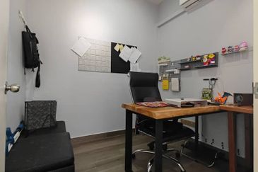 2-Storey Terrace House in Horizon Hills For Sale