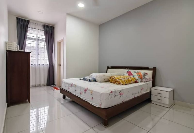 2-Storey Terrace House in Horizon Hills For Sale