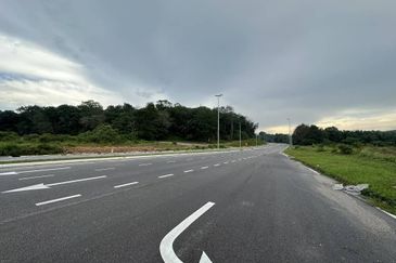 Jalan Gelang Patah