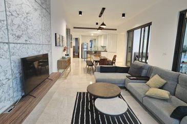 The Astaka @ 1 Bukit Senyum