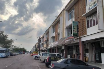 3 Storey Shoplot Jalan Sierra Perdana 4/1 Masai For Sale