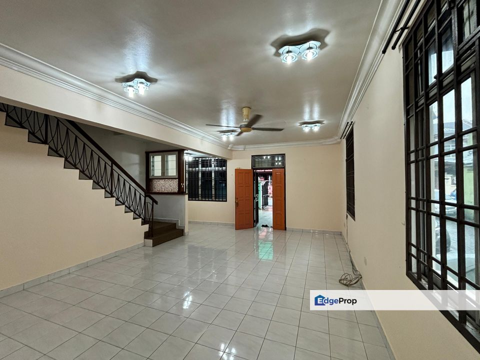 Double Storey Terrace End Lot Taman Sri Pulai Perdana For Sale , Johor, Skudai