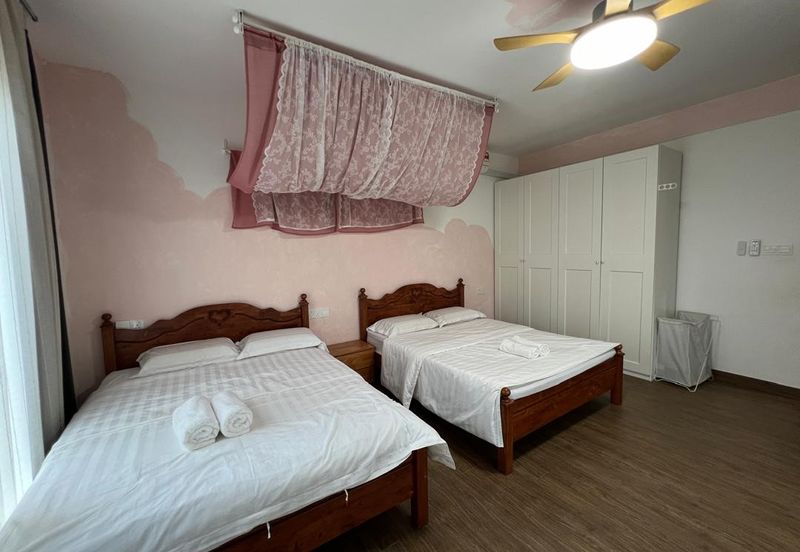 Forest City Golf Resort, Gelang Petah