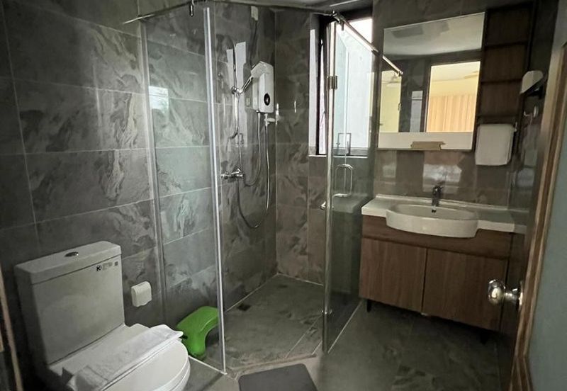 Forest City Golf Resort, Gelang Petah