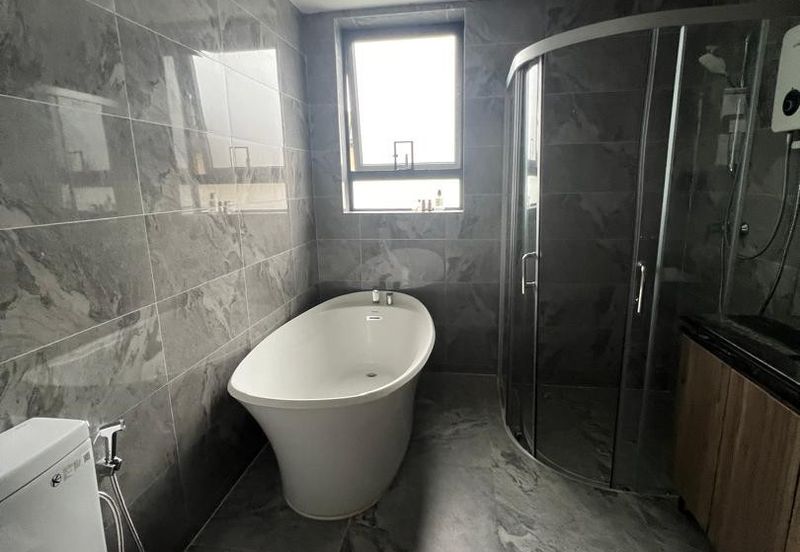 Forest City Golf Resort, Gelang Petah