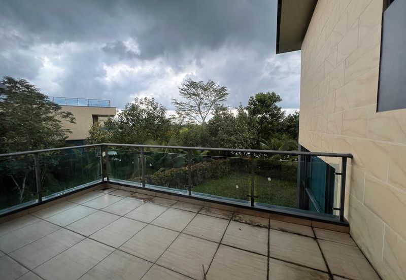 Forest City Golf Resort, Gelang Petah