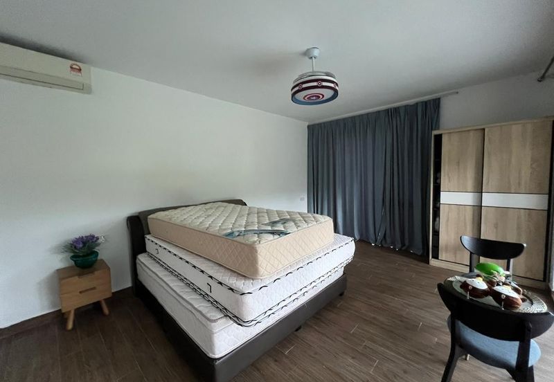 Forest City Golf Resort, Gelang Petah