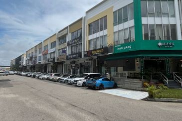 Tun Aminah 3 Storey Corner Shoplot For Sale!! Tun Aminah Sutera Tanjung Eco Botanic Mount Austin Jaya Putra Setia Indah Wong Ah Fook Jalan Serempang 