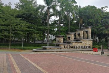 Ledang Heights