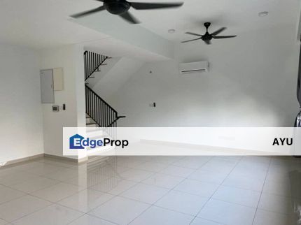 Sunway Citrine Lakehomes Iskandar Puteri Townhouse Upper Unit, Johor, 