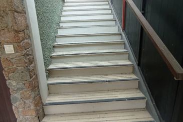 Cube On Hill ( Taman Bukit Pulai )