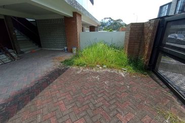 Cube On Hill ( Taman Bukit Pulai )