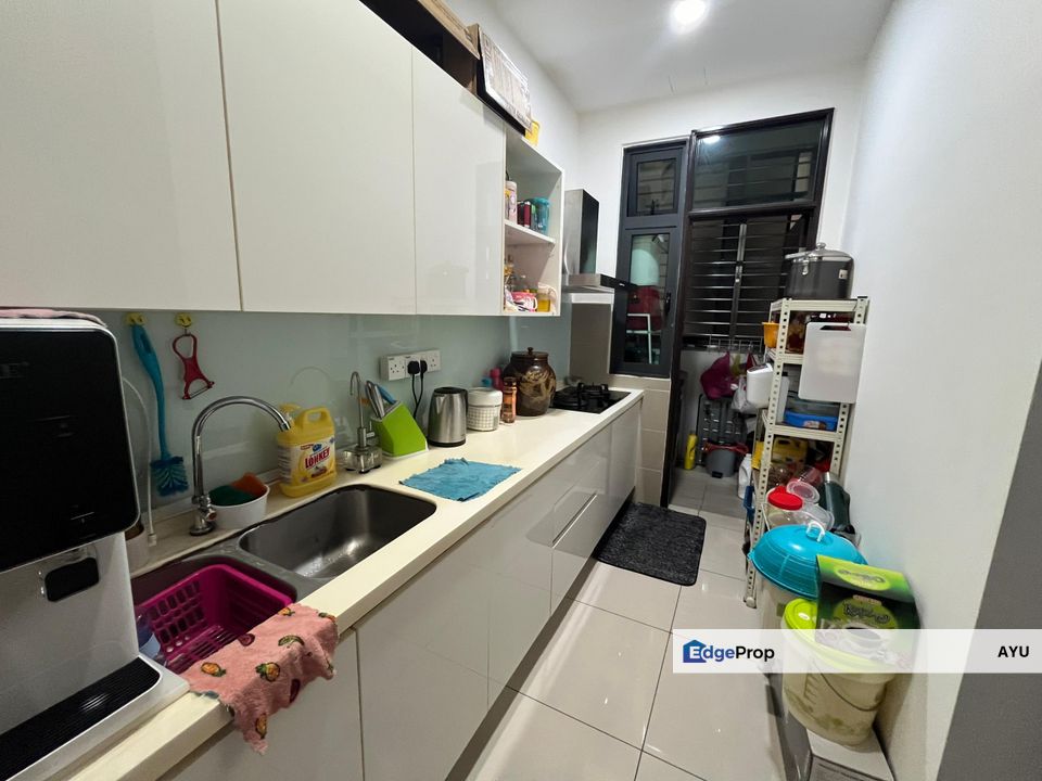 8scape Residences @ Sutera Three Bedrooms Fully Furnished Fully Renovated, Johor, Johor Bahru