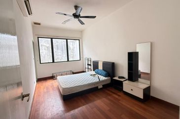 The Canal Garden South, Horizon Hills