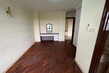 The Straits View, Bandar Baru Permas Jaya