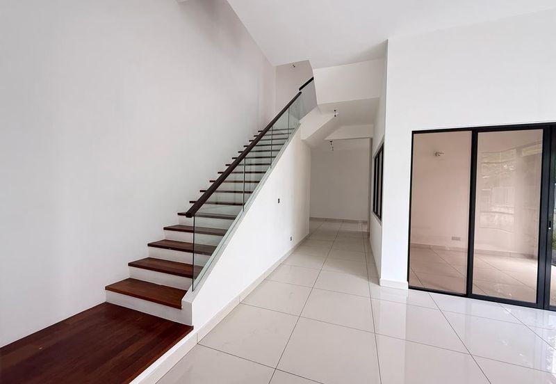 The Canal Garden South, Horizon Hills