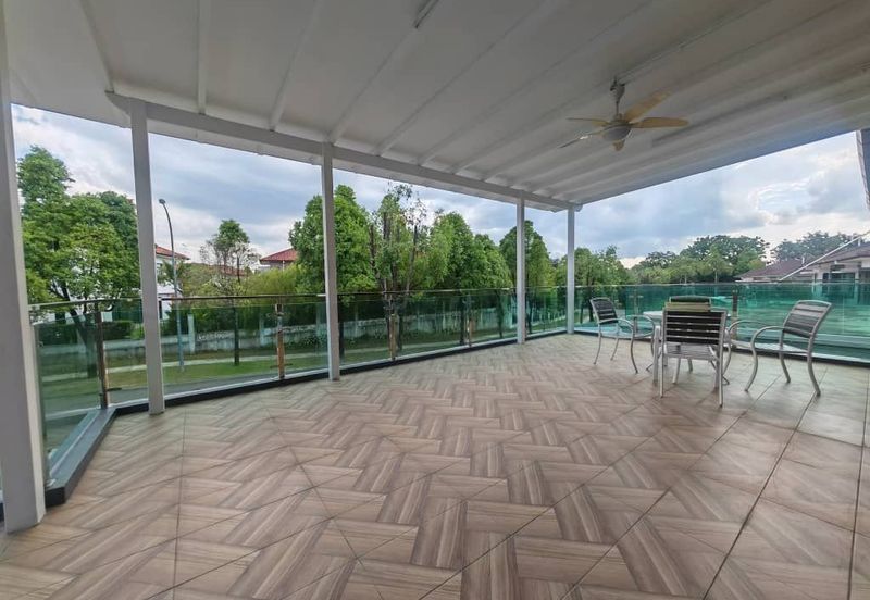 Golf West @ Horizon Hills Good Condition Double Storey Linked Bungalow