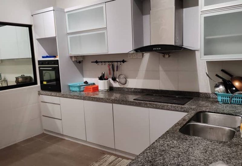 Golf West @ Horizon Hills Good Condition Double Storey Linked Bungalow