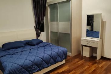 Golf West @ Horizon Hills Good Condition Double Storey Linked Bungalow