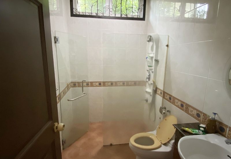 Jalan Stulang Laut 2