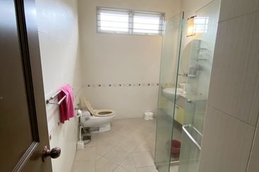 Jalan Stulang Laut 2