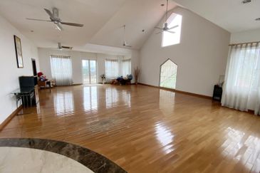 Jalan Stulang Laut 2