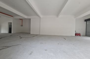 Taman Mount Austin Commercial