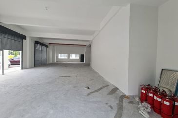 Taman Mount Austin Commercial