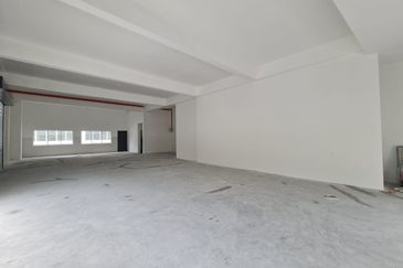 Taman Mount Austin Commercial