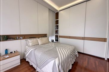 The Canal Garden South, Horizon Hills